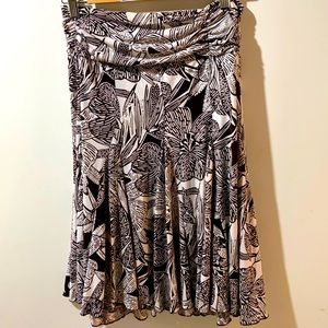 Flowing Skirt with Elastic Waist